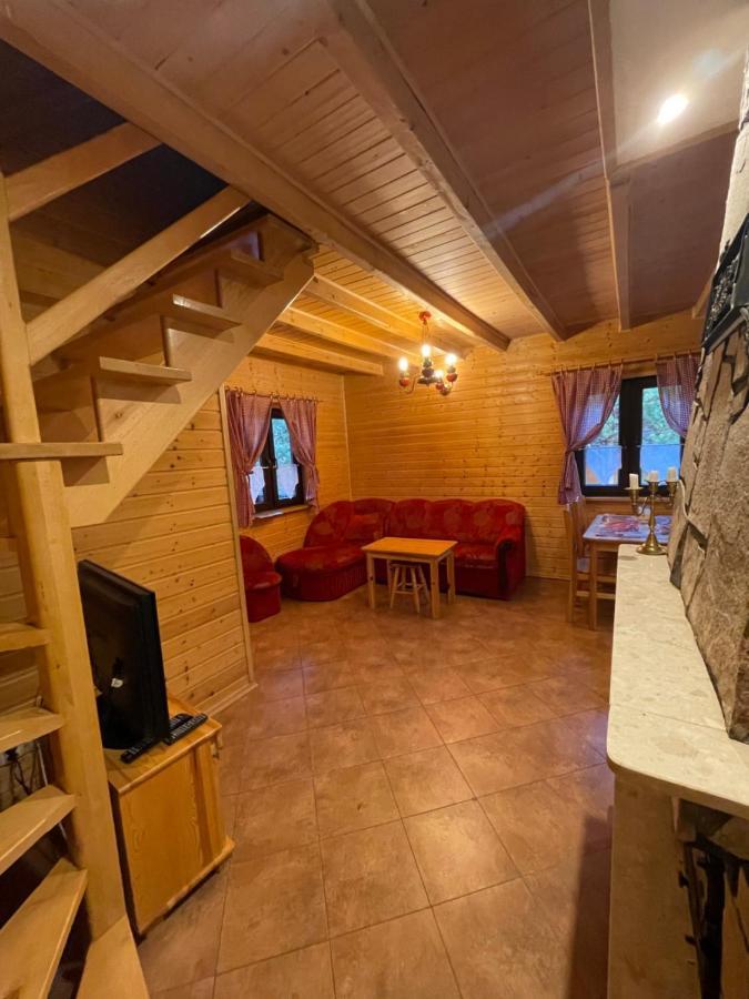 Trzy Domki W Bieszczadach Bukowiec  Exteriör bild